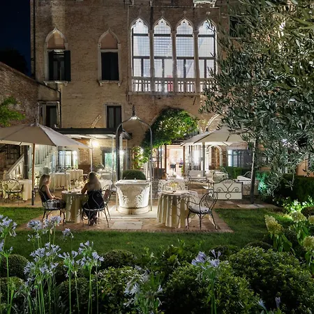 Nani Mocenigo Palace Velence