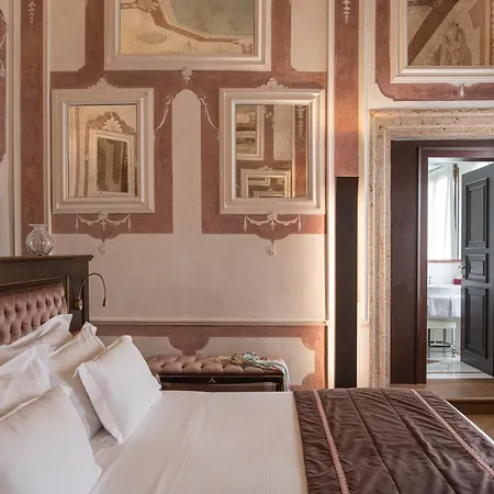 Nani Mocenigo Palace Hotel