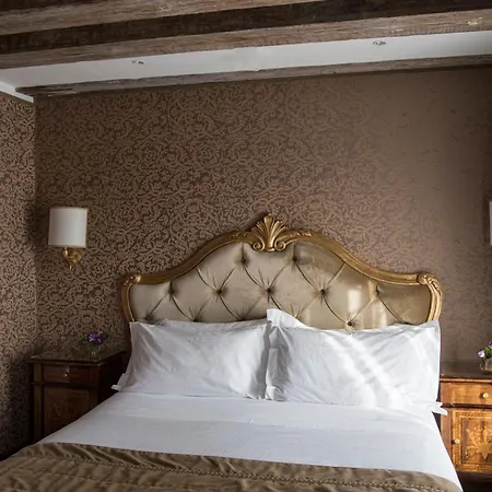 Nani Mocenigo Palace