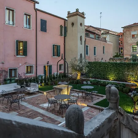 Nani Mocenigo Palace