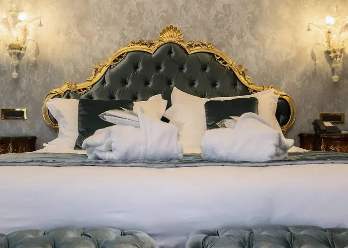 Nani Mocenigo Palace