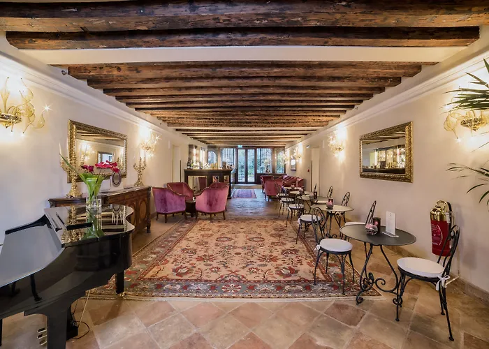 Nani Mocenigo Palace