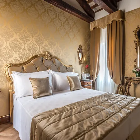 Nani Mocenigo Palace Hotel