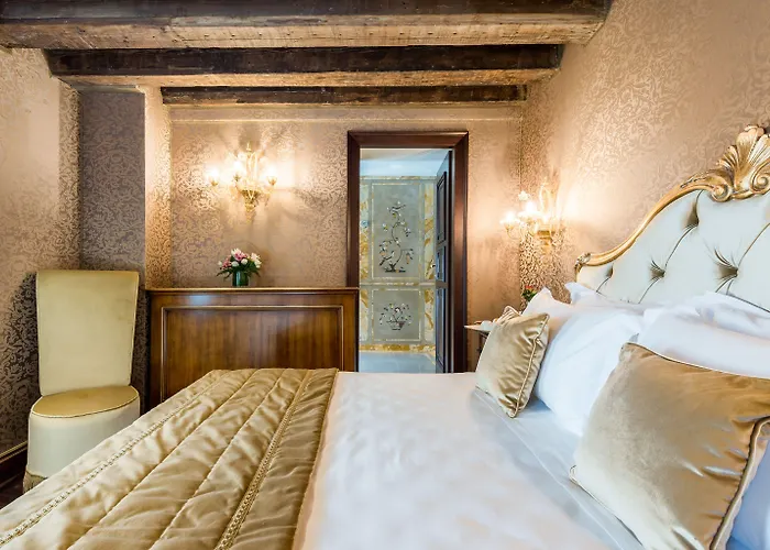 Hotel Nani Mocenigo Palace 5*