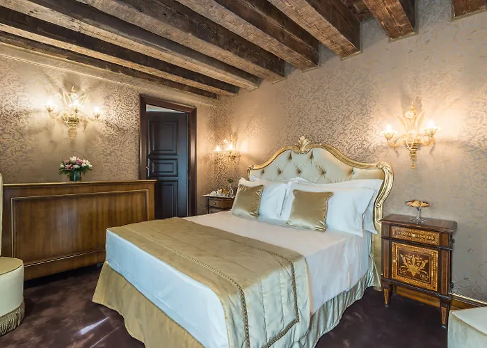 Hotel Nani Mocenigo Palace 5*