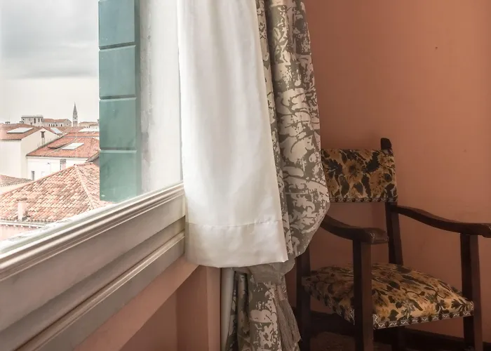 Hotel Nani Mocenigo Palace 5*